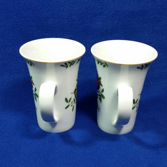 Cardinals In Holly Latte Mug Set Living Quarters Your Home Your Style Set of 2 - Picture 7 of 10